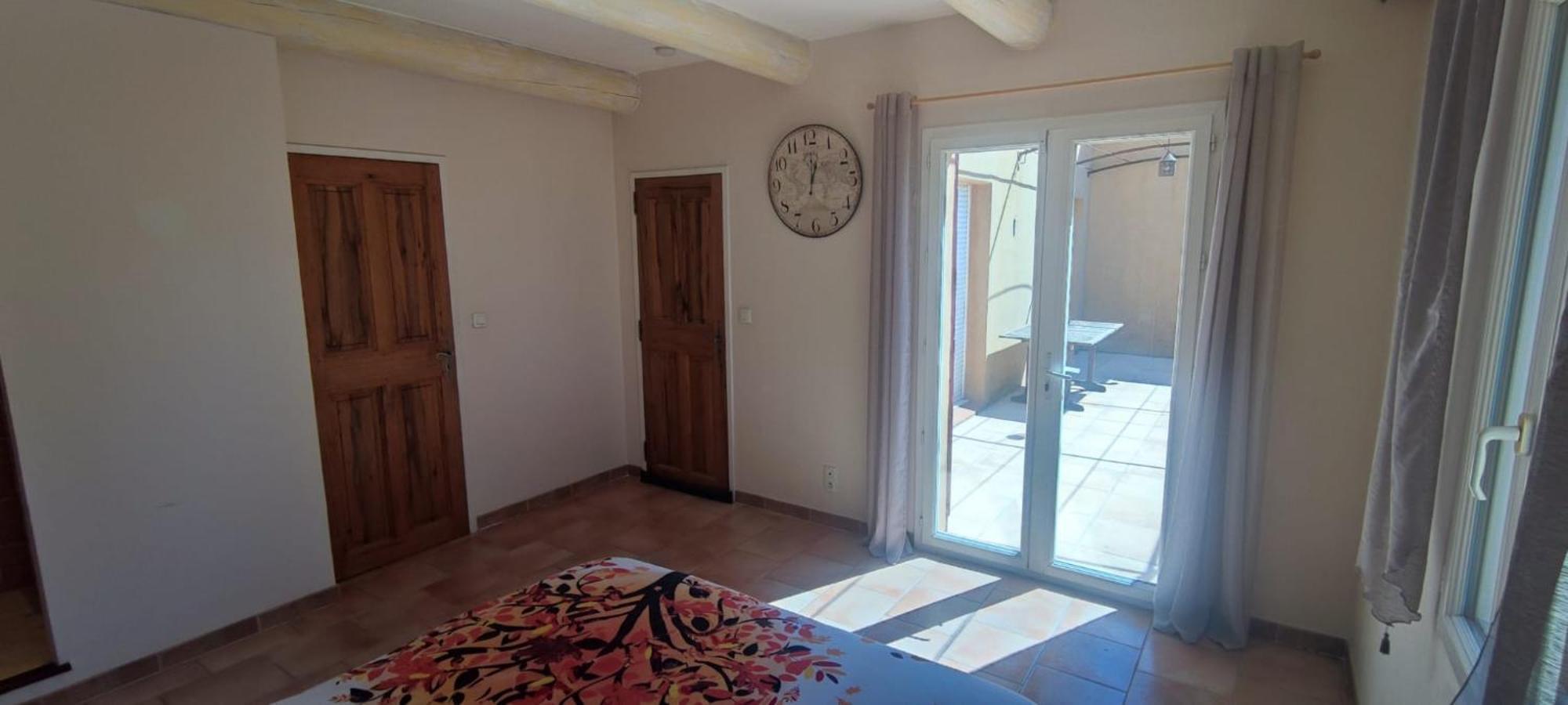 Appartement Studio 25M2 Avec Piscine Et Spa, Proche Iter Et Cadarache à Valensole Extérieur photo