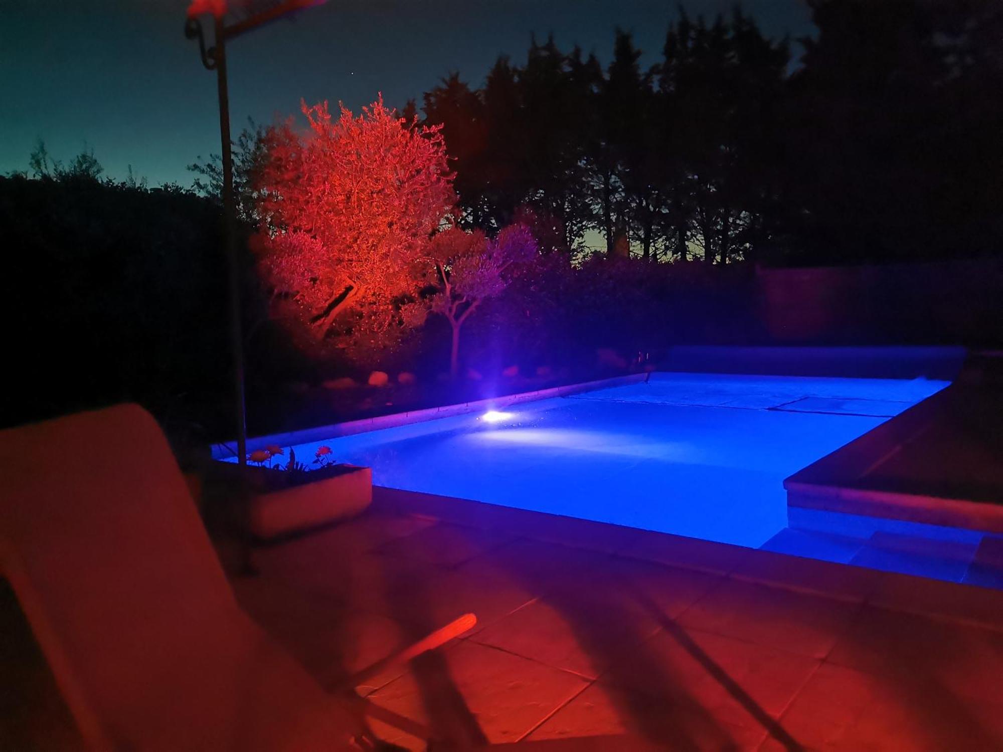 Appartement Studio 25M2 Avec Piscine Et Spa, Proche Iter Et Cadarache à Valensole Extérieur photo